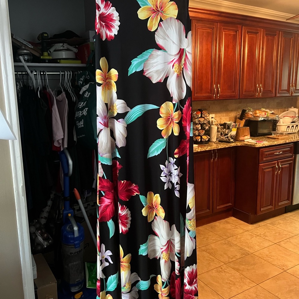 Floral Maxi Dress with Vibrant Blooms